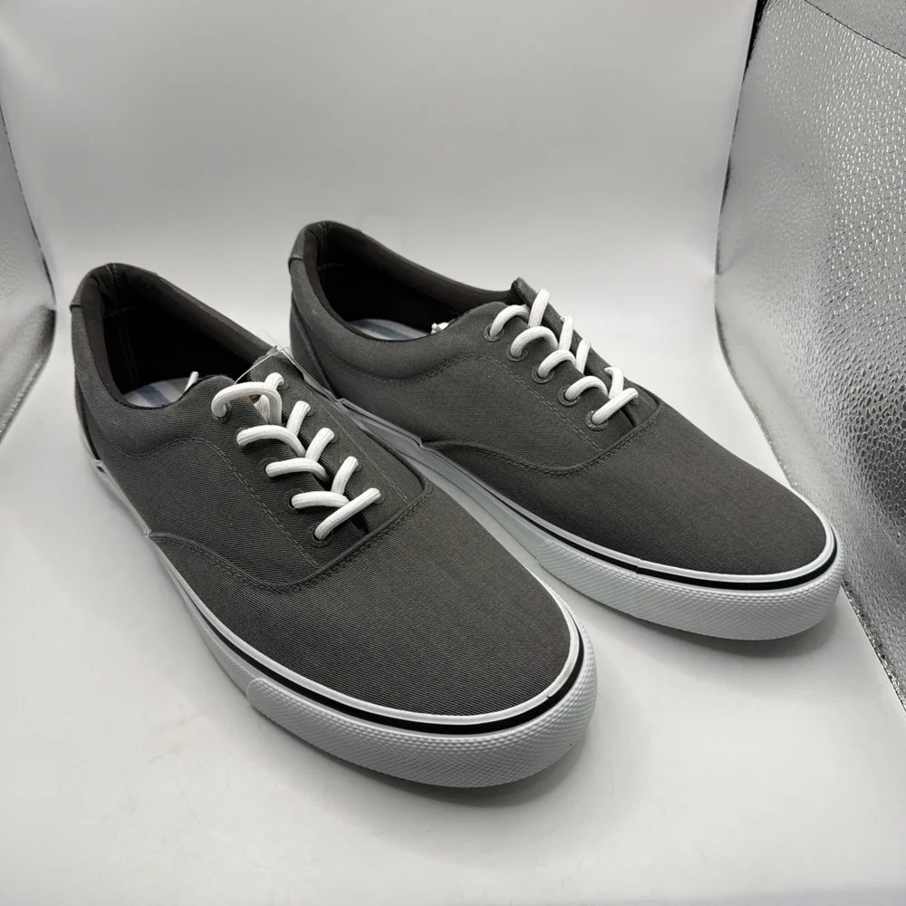Izod Men's Size 8 Rangley Gray Lace-Up Casual Canvas Boat Shoes